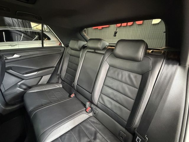 正22年 T-ROC 330TSI R-Line Performance 2.0L - 跟車/全景天窗/Carplay  第8張相片