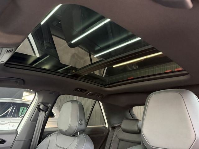 正22年 T-ROC 330TSI R-Line Performance 2.0L - 跟車/全景天窗/Carplay  第16張相片