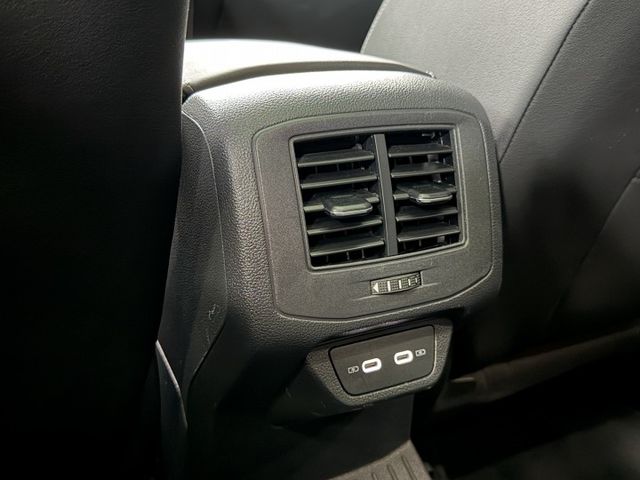 正22年 T-ROC 330TSI R-Line Performance 2.0L - 跟車/全景天窗/Carplay  第17張相片