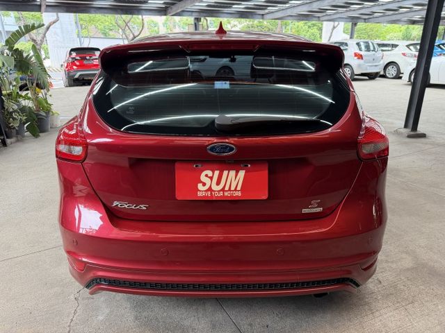 正18年 Focus 5D EcoBoost 180頂級運動型 1.5L - 免鑰匙/天窗/定速/盲點/Carplay  第4張相片