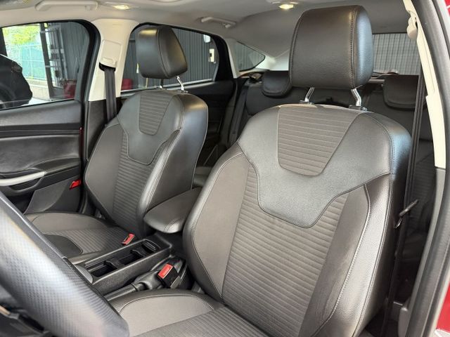 正18年 Focus 5D EcoBoost 180頂級運動型 1.5L - 免鑰匙/天窗/定速/盲點/Carplay  第6張相片