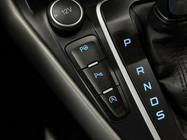 正18年 Focus 5D EcoBoost 180頂級運動型 1.5L - 免鑰匙/天窗/定速/盲點/Carplay  第12張相片