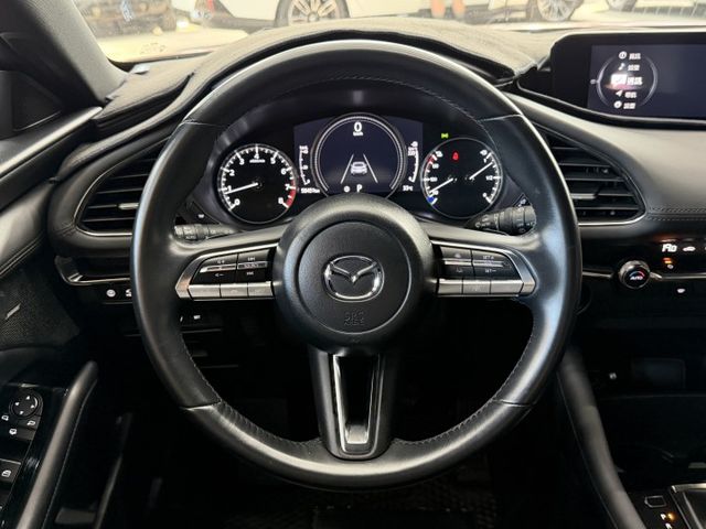 正21年 Mazda 3 5D 旗艦進化型 2.0L - 跟車/BOSE音響/環景影像/記憶電動椅/Carplay/盲點  第11張相片