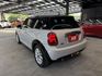 正18年 Mini Cooper Hatch 5D 1.5L - 油耗17.9kmL/免鑰匙摸門/定速巡航/LED頭尾燈  第3張縮圖