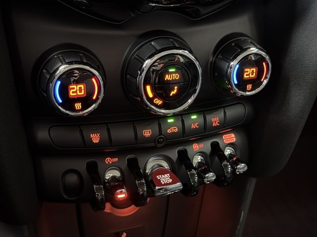 正18年 Mini Cooper Hatch 5D 1.5L - 油耗17.9kmL/免鑰匙摸門/定速巡航/LED頭尾燈  第13張相片