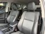 正17年 RAV4 豪華型 2.0L - 免鑰匙啟動/摸門解鎖/駕駛座電動調整/定速巡航/雙區恆溫空調/方向盤快控鍵  第6張縮圖