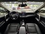 正17年 RAV4 豪華型 2.0L - 免鑰匙啟動/摸門解鎖/駕駛座電動調整/定速巡航/雙區恆溫空調/方向盤快控鍵  第9張縮圖