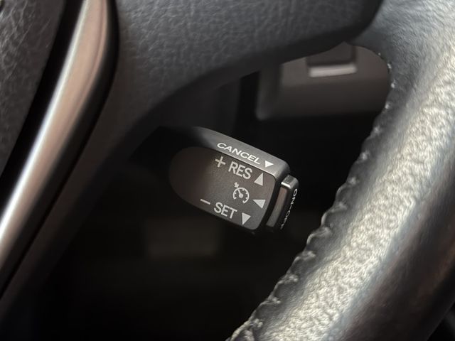 正17年 RAV4 豪華型 2.0L - 免鑰匙啟動/摸門解鎖/駕駛座電動調整/定速巡航/雙區恆溫空調/方向盤快控鍵  第10張相片