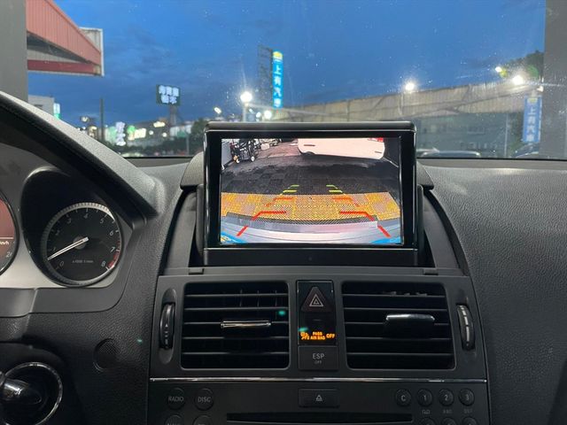 BENZ C300  第15張相片