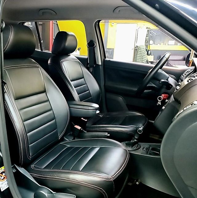 1.2 Tsi 皮椅 鋁圈 超優車況  第11張相片