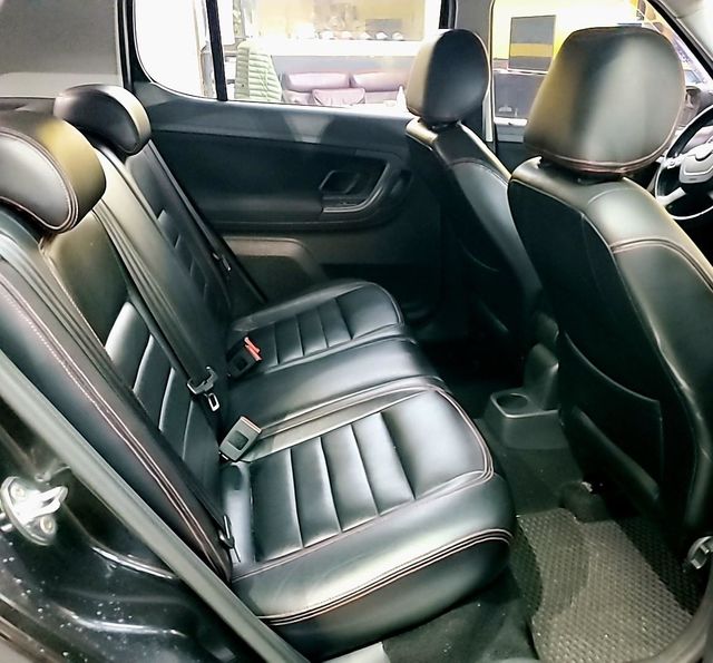 1.2 Tsi 皮椅 鋁圈 超優車況  第12張相片