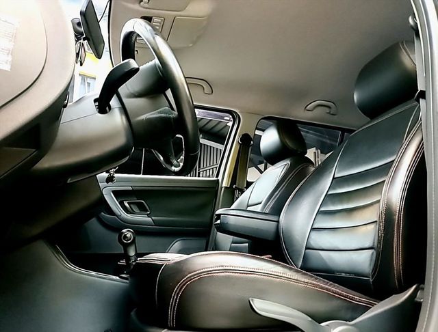 1.2 Tsi 皮椅 鋁圈 超優車況  第18張相片