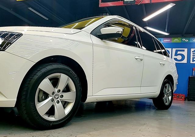 1.2 Tsi 稀有Combi HID版  第9張相片
