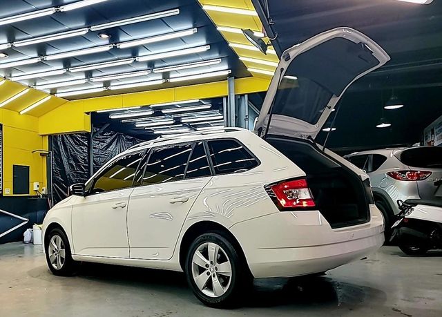 1.2 Tsi 稀有Combi HID版  第28張相片