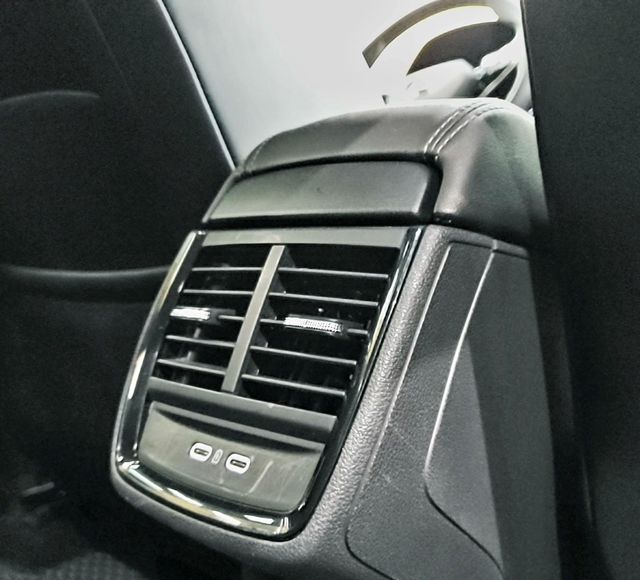 1.5 Tsi 豪華菁英版 原廠保固中  第14張相片