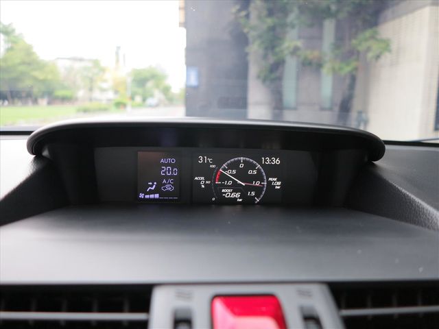 2014年WRX 6MT  手排  第11張相片