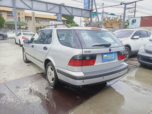 2001 SAAB 95 五門 僅跑五萬  第3張相片