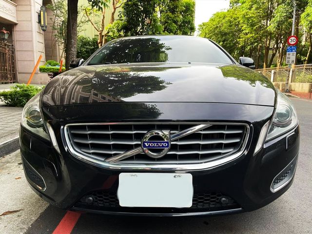 2011年 S60 T4  旗艦版  第2張相片