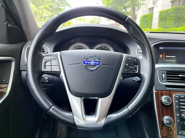 2011年 S60 T4  旗艦版  第13張相片