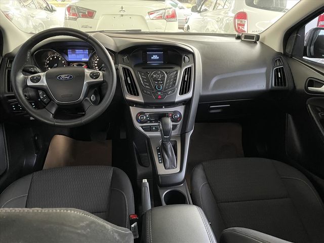 FORD FOCUS  第7張相片