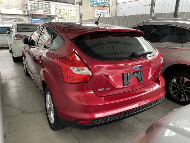 FORD FOCUS  第9張相片