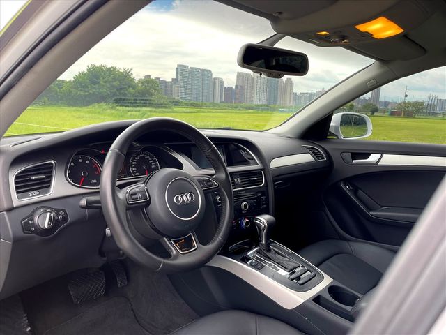 AUDI A4 AVANT 1.8T  第5張相片