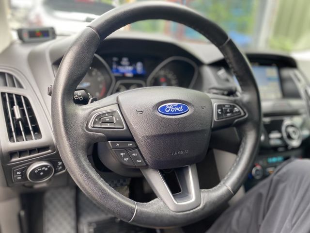 2016年 Focus 1.5 S 灰  第3張相片