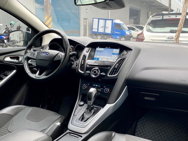2016年 Focus 1.5 S 灰  第6張相片