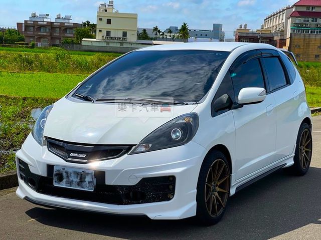 2013年 FIT VTI-S版只跑8萬  第1張相片