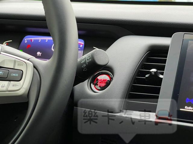 2021年 FIT 只跑9千 新車品質  第8張相片