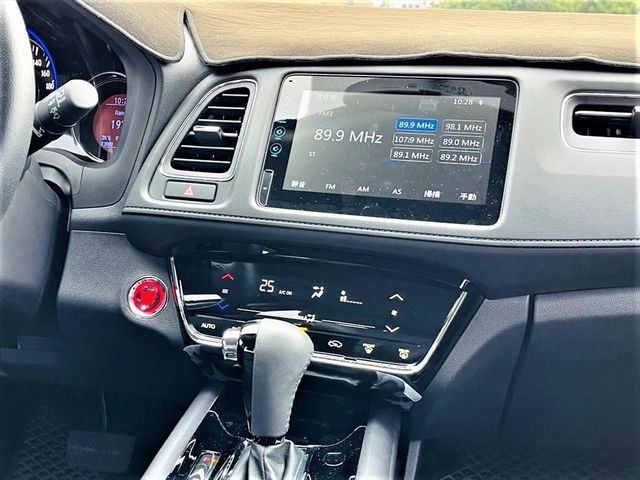 2020年 HR-V 1.8S 白  第6張相片