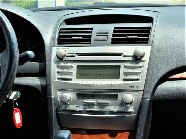 2010年 Camry 2.4 E版 銀  第8張相片