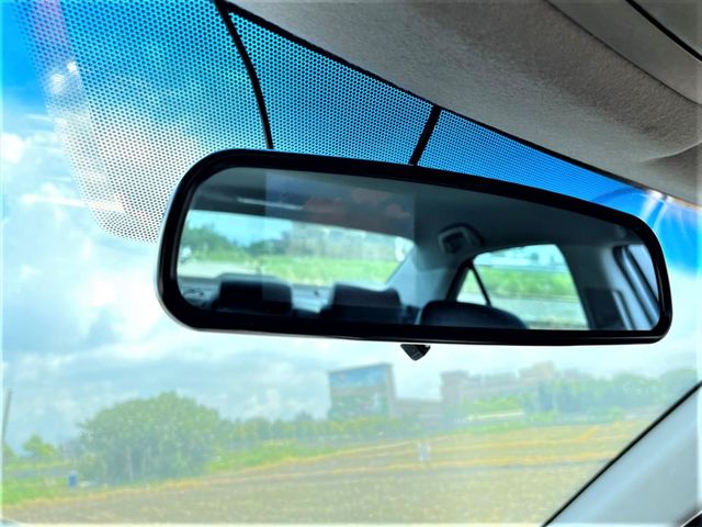 2010年 Camry 2.4 E版 銀  第11張相片