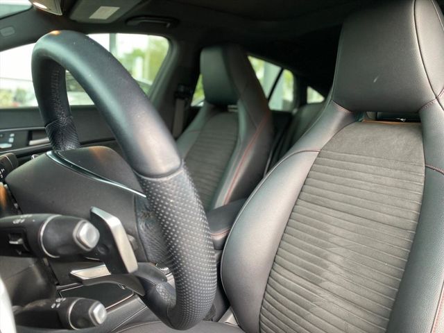 2018 Benz CLA250 SB  第12張相片