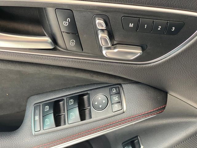 2018 Benz CLA250 SB  第13張相片