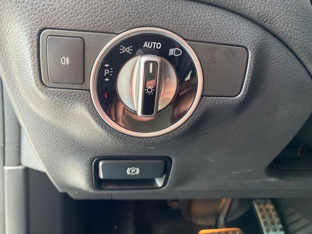 2018 Benz CLA250 SB  第14張相片