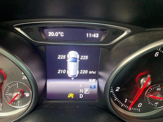 2018 Benz CLA250 SB  第26張相片
