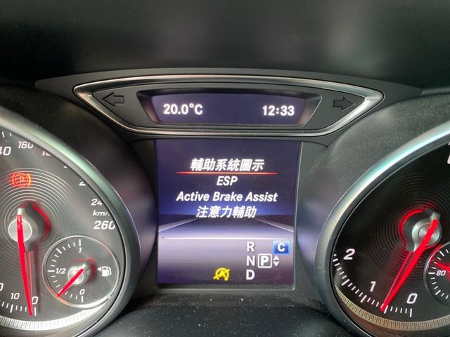 2018 Benz CLA250 SB  第27張相片