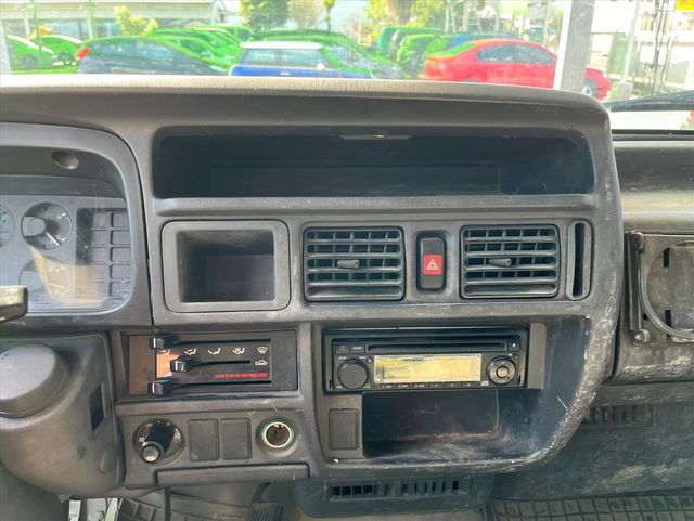 2009 Ford Econovan  第10張相片