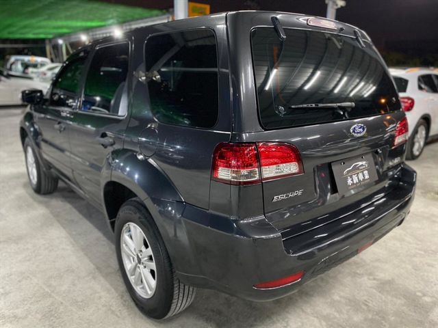 Ford Escape  第7張相片