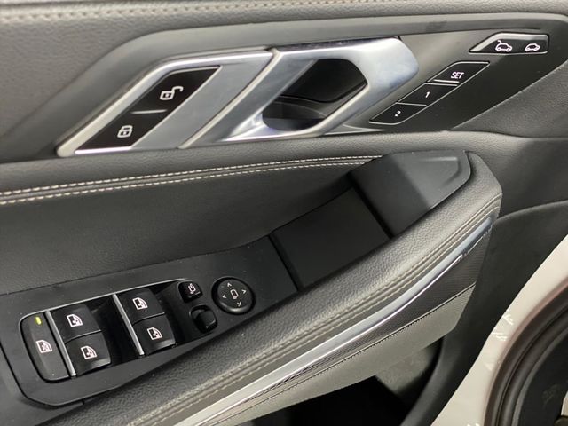 2020 BMW X6 40i  第13張相片