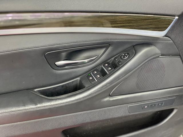 2015 BMW 528i  第13張相片
