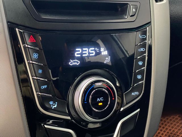 2014 Luxgen U6 Turbo  第17張相片
