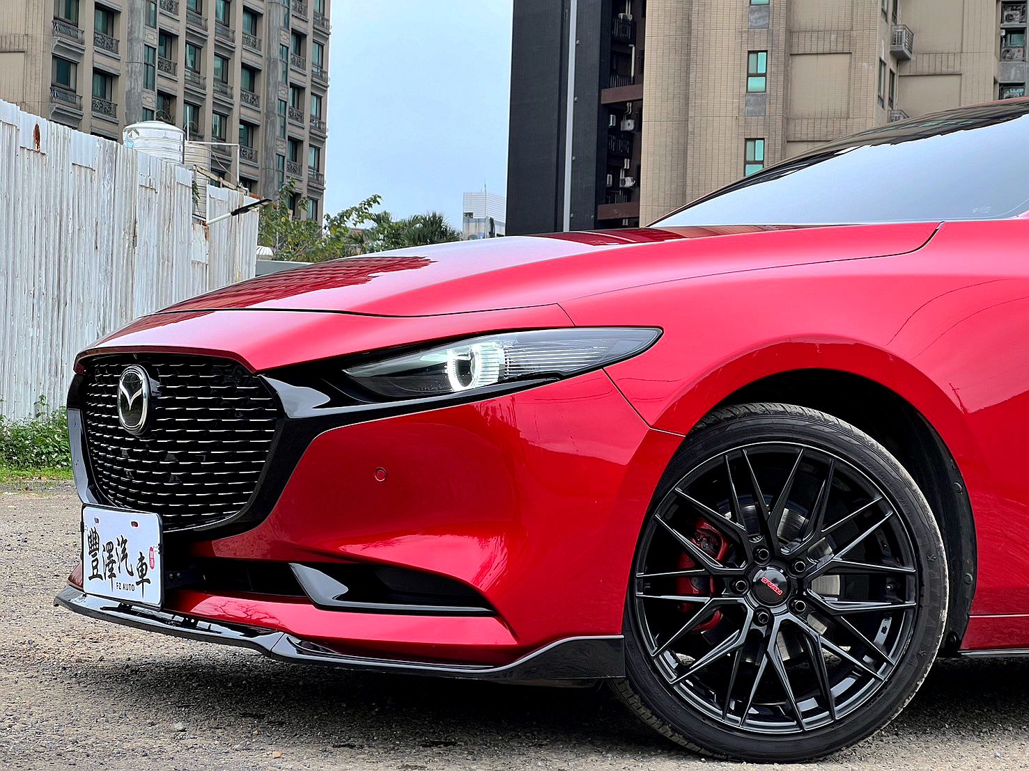 2021年 四代 MAZDA3 旗艦版 原鈑件 認證車  第2張相片
