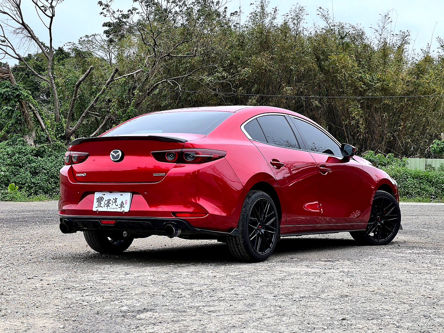 2021年 四代 MAZDA3 旗艦版 原鈑件 認證車  第13張相片