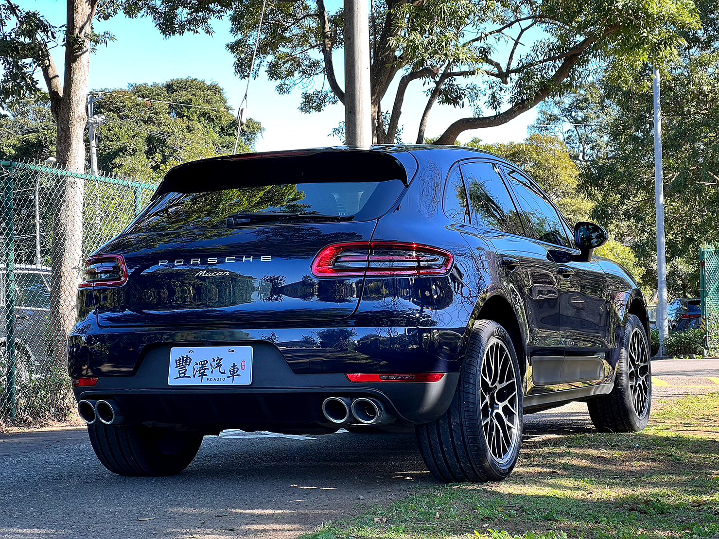 總代理 Porsche Macan 2.0 白金版(認證車/實車在店)  第3張相片