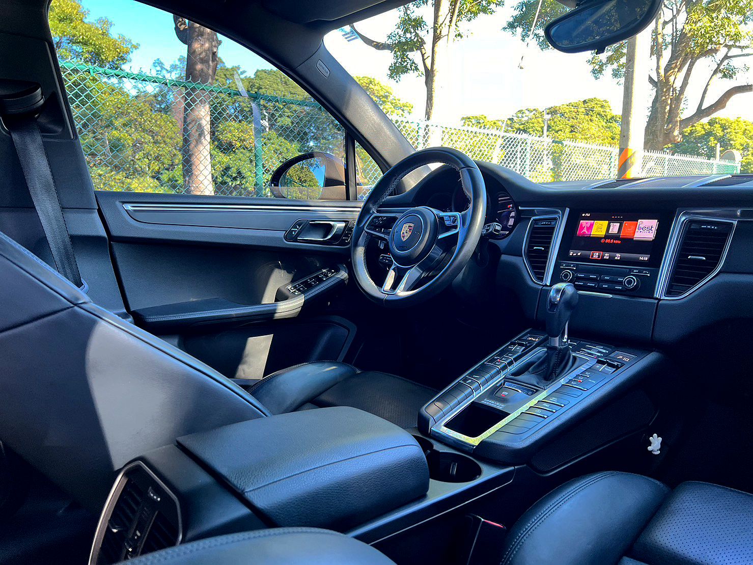 總代理 Porsche Macan 2.0 白金版(認證車/實車在店)  第7張相片