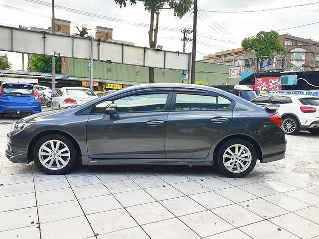 九代 好車入庫  第4張相片