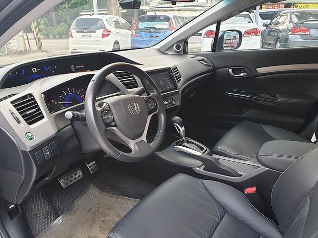 九代 好車入庫  第10張相片