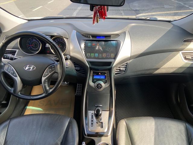 ELANTRA 旗艦版  第5張相片